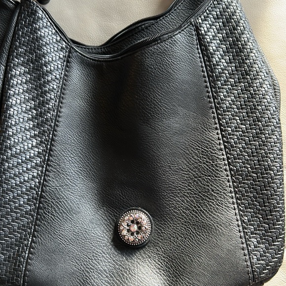 Black Leather Purse with bling - Picture 7 of 7
